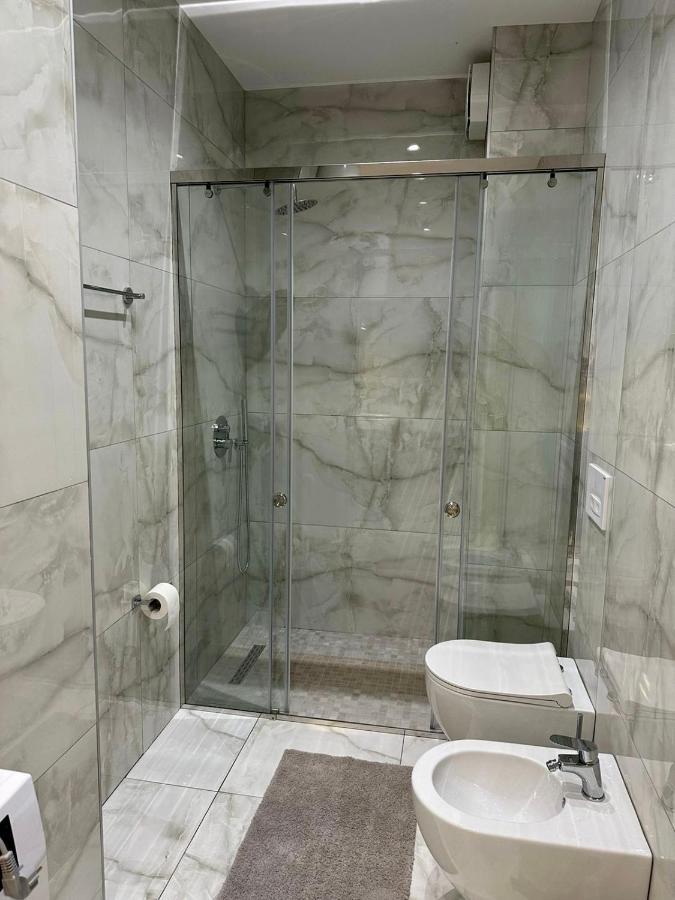 New Brilant Apartment Tirana Buitenkant foto